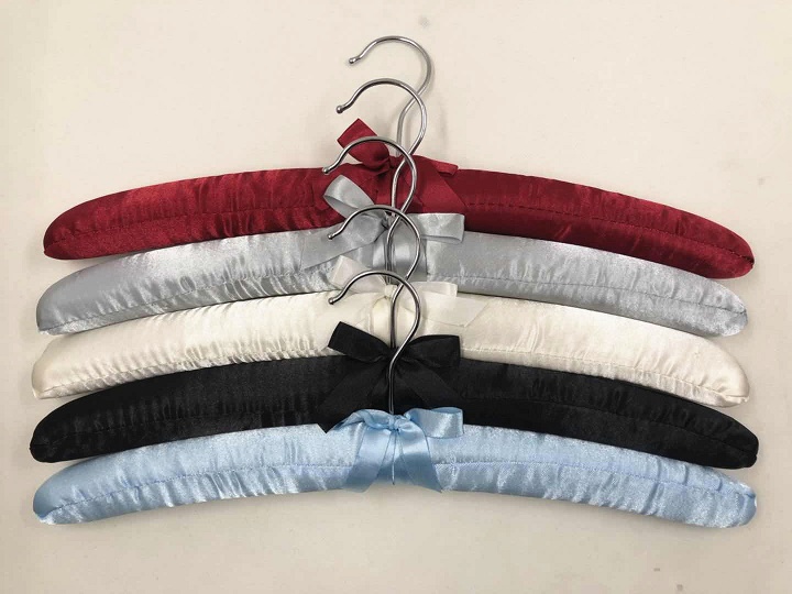 5pk Satin Hangers
